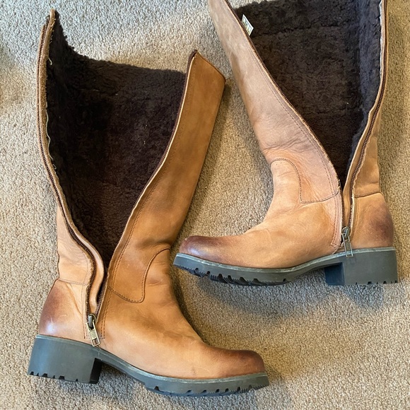 Ugg leather boots size 6 - Picture 5 of 12